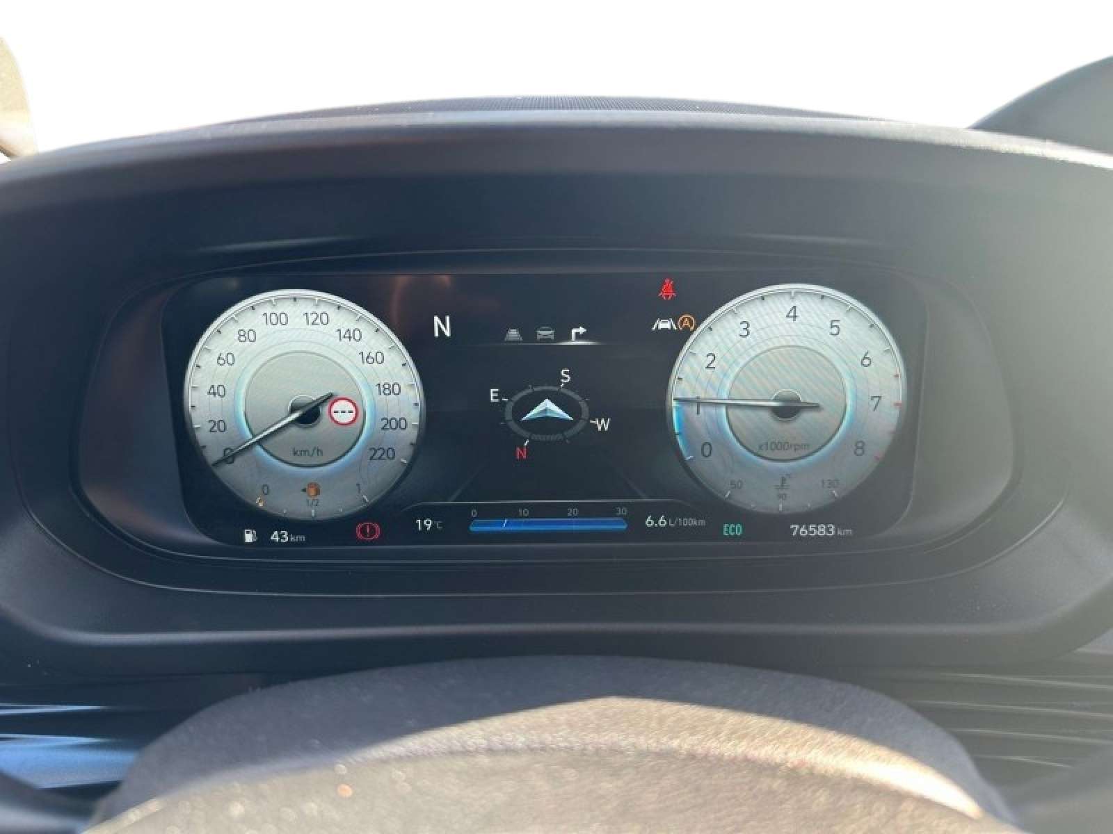 Hyundai BAYON TECHNO  MILD HYBRID 48V 100 CV 6V