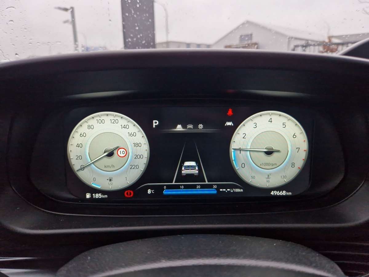 Hyundai BAYON TWIST  100 CV AUTOMATIQUE