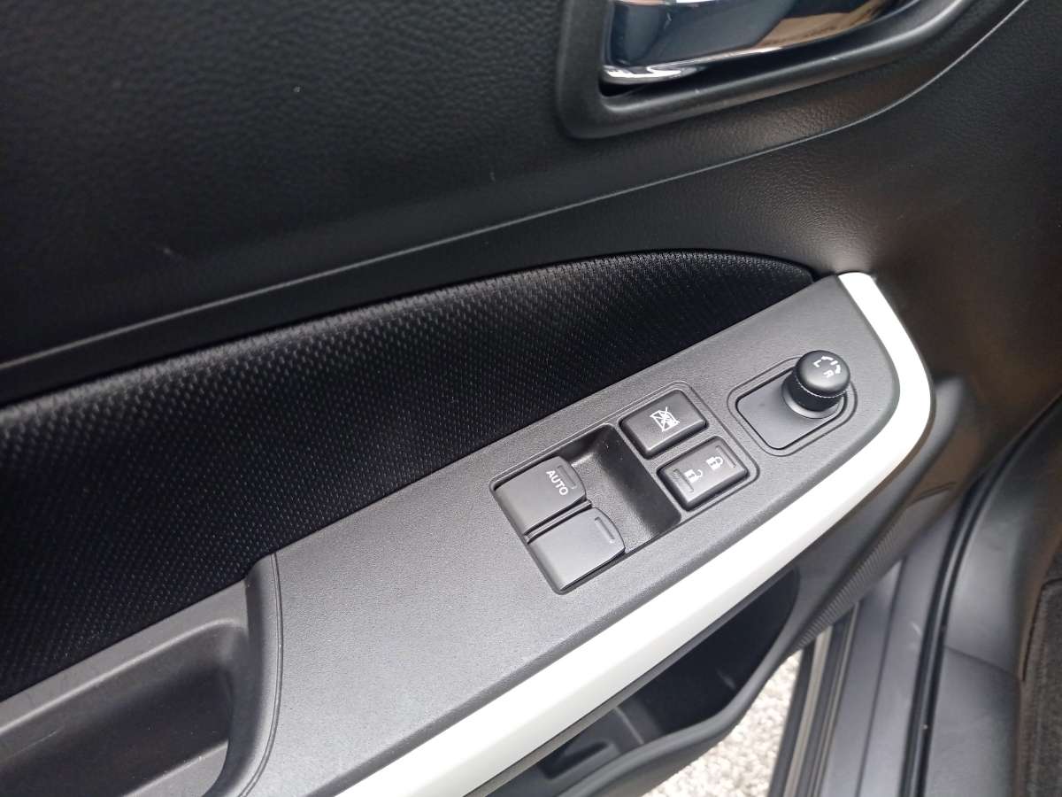 Suzuki Swift GL+   MILD  HYBRID