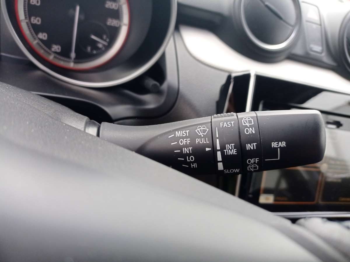 Suzuki Swift GL+   MILD  HYBRID