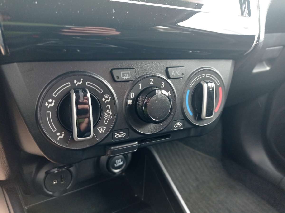 Suzuki Swift GL+   MILD  HYBRID