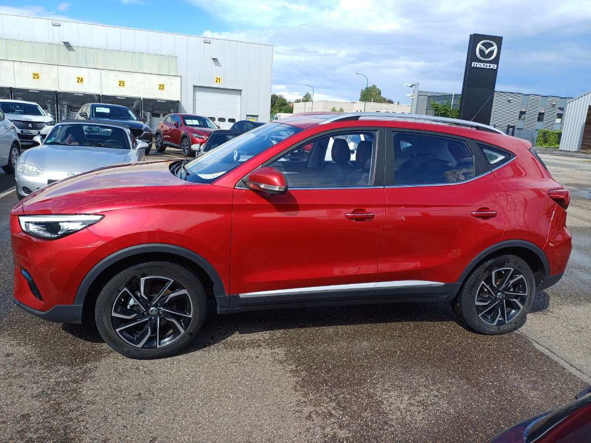 MG ZS LUXURY