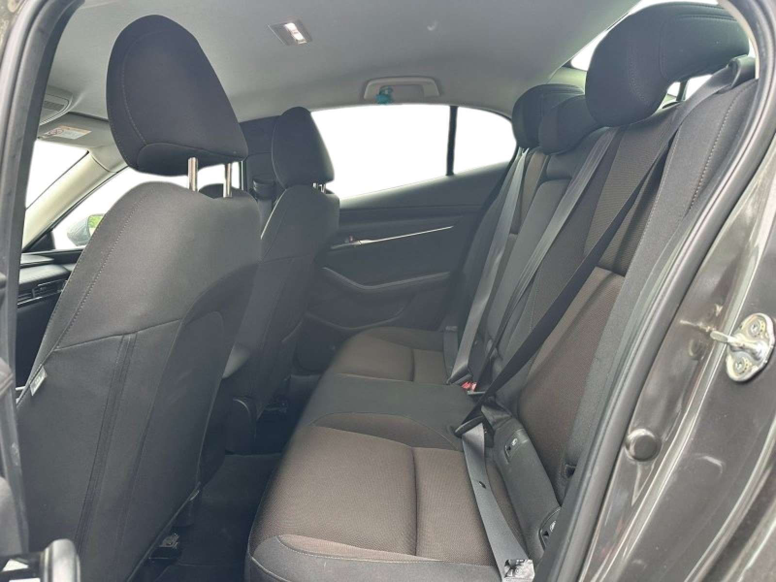 Mazda 3 SEDAN SKYCRUISE