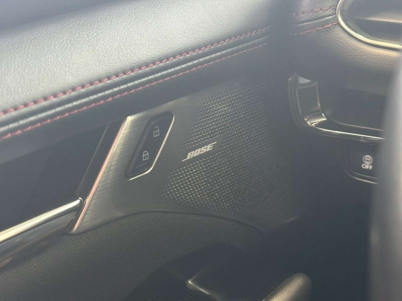 Mazda 3 HOMURA AUTO