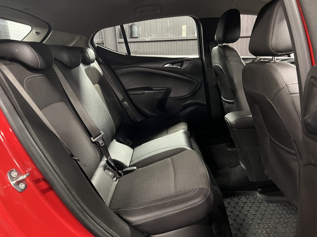 Opel Astra V INNOVATION 1.0 TURBO 105 Cv EcoFLEX APPLE CARPLAY & ANDROID / 5 PORTES - GARANTIE 1 AN