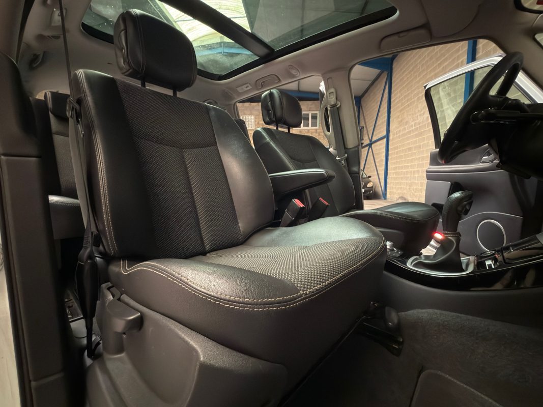 Renault Espace GRAND 25 TH 2.0 DCI 150 Cv AMENAGE PMR / BOITE AUTO TOIT OUVRANT 7 PLACES GPS