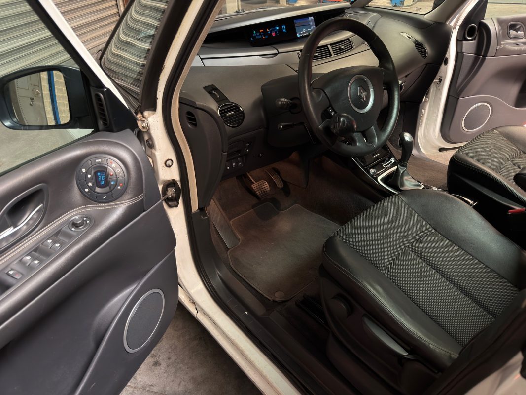 Renault Espace GRAND 25 TH 2.0 DCI 150 Cv AMENAGE PMR / BOITE AUTO TOIT OUVRANT 7 PLACES GPS