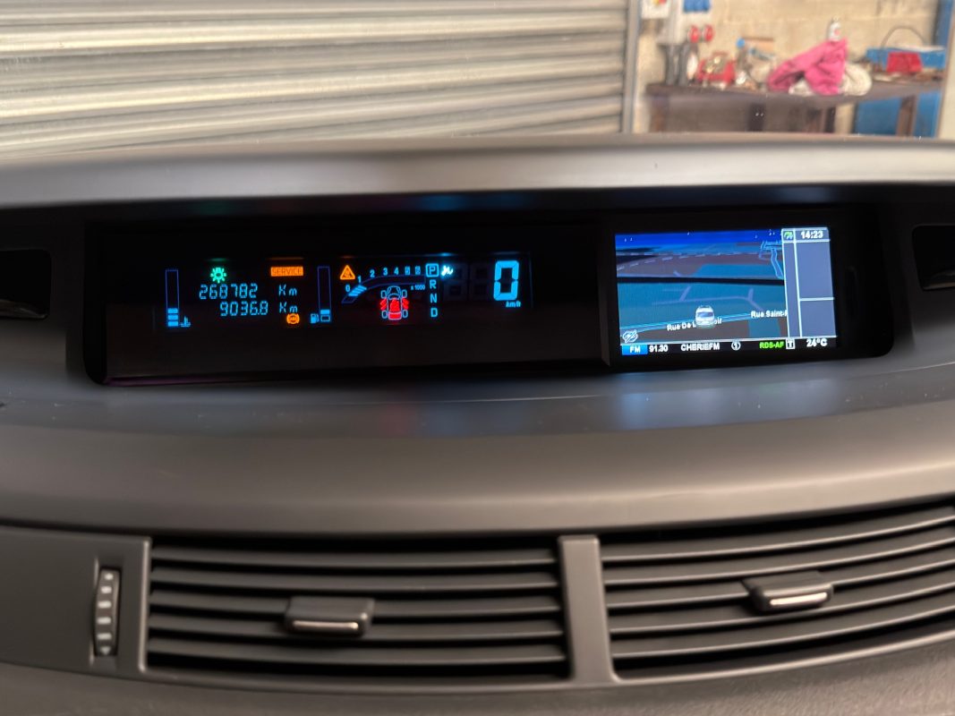 Renault Espace GRAND 25 TH 2.0 DCI 150 Cv AMENAGE PMR / BOITE AUTO TOIT OUVRANT 7 PLACES GPS