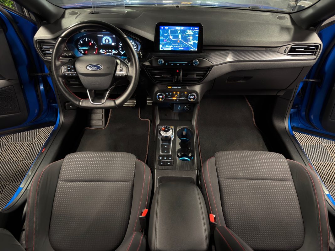 Ford Focus 4 IV ST LINE 2.0 TDCI 150 Cv BOITE AUTO 8 / APPLE & ANDROID CAMERA GPS - GARANTIE 1 AN