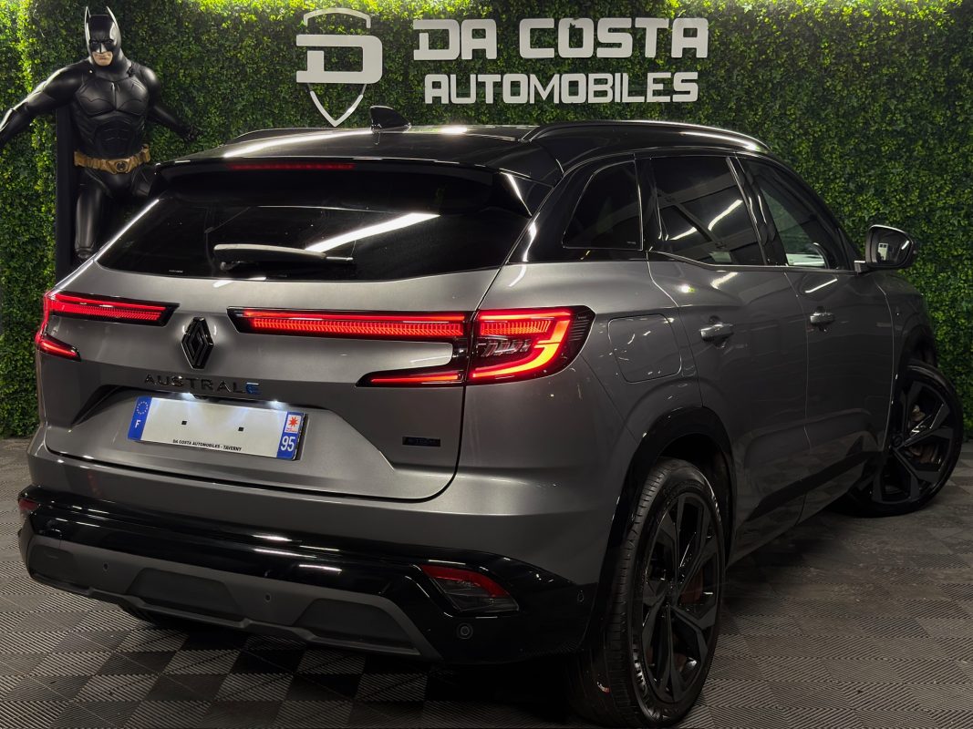 Renault Austral 1.2 E-TECH 200 TECHNO ESPRIT ALPINE 4CONTROL ADVANCED