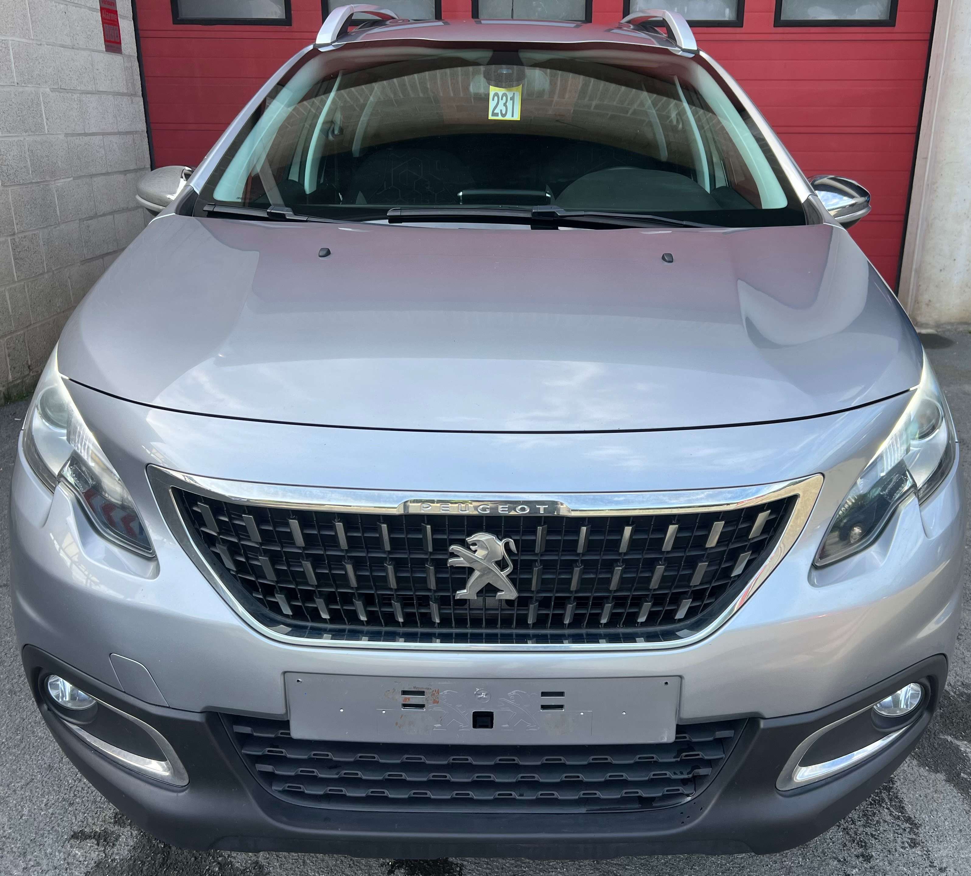 Peugeot 2008 1.2i Style S + NAVI + CLIM + BOÎTE AUTOMATIQUE