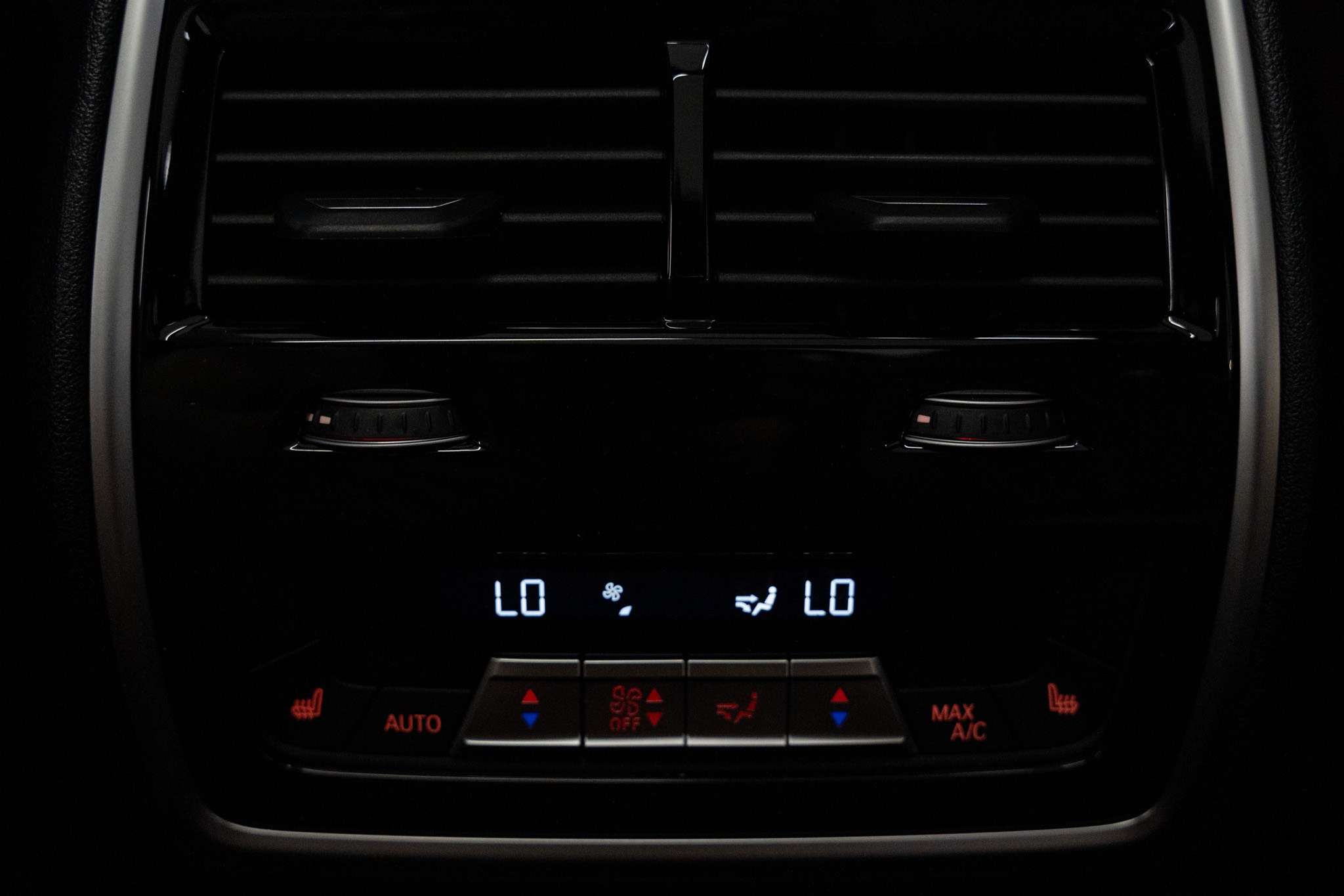 BMW X7 xDrive 40i M-pack pro bodykit! Acc, Hud, Massage!