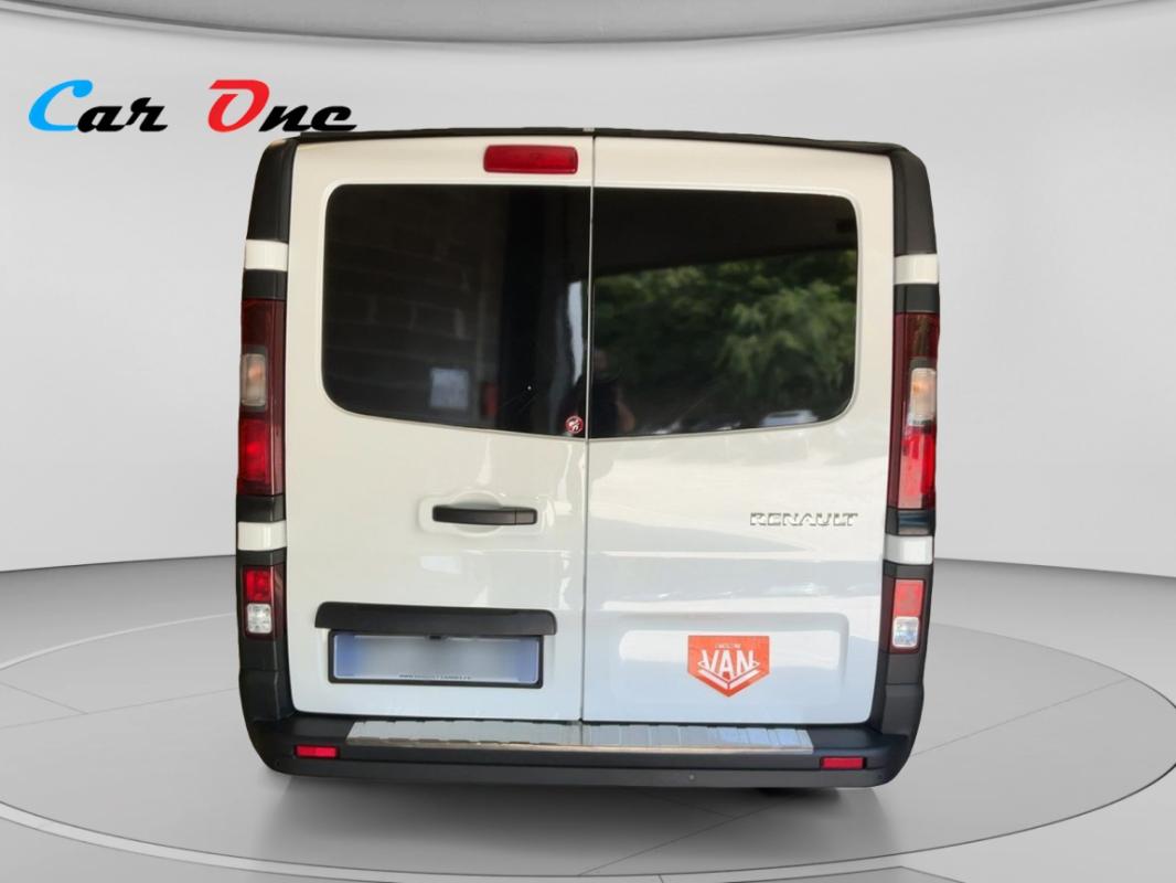 Renault Trafic VAN CAMPING PARADISIUM 2.0 DCI 120 SetS