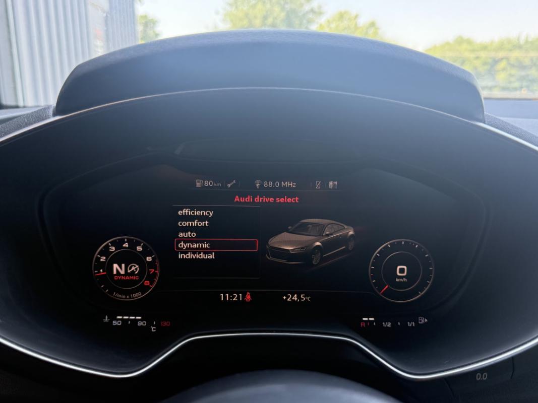 Audi Tt Coupé 40 TFSI 197 S tronic 7 S line 1ere main - 8.300 Kms