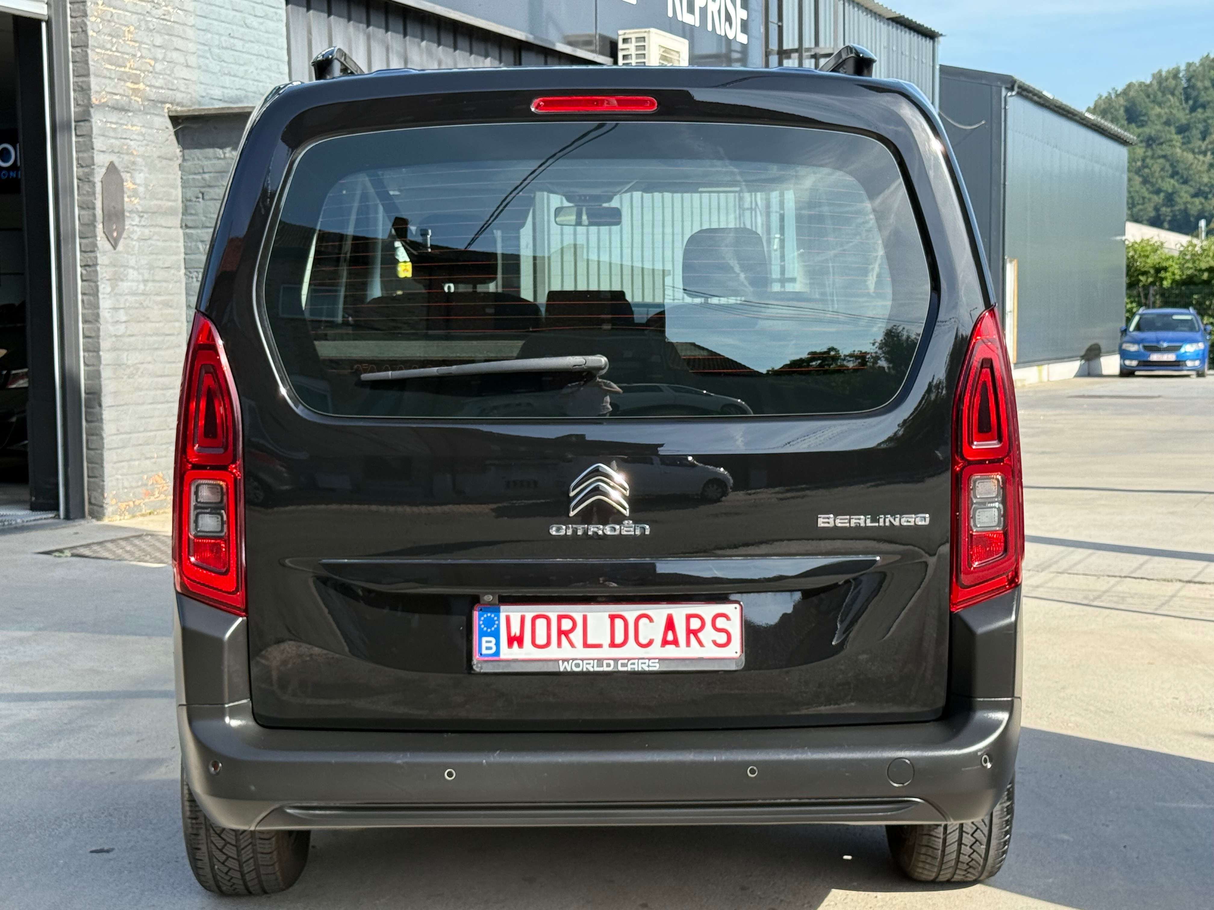 Citroen Berlingo 1.5 BlueHDi AUTOMATIQUE - CAMERA360° - NAVIGATION - FRONT ASSIST - GARANTIE 12MOIS