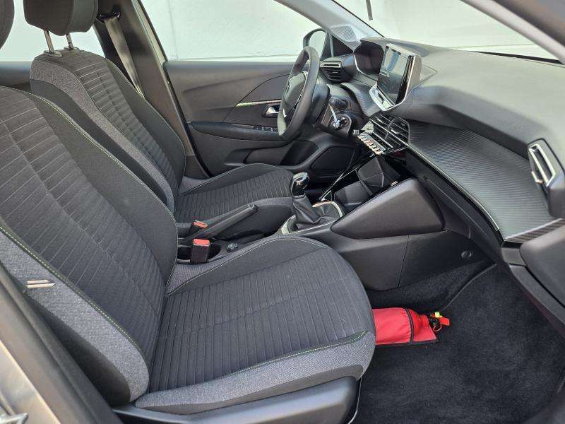Peugeot 208 active