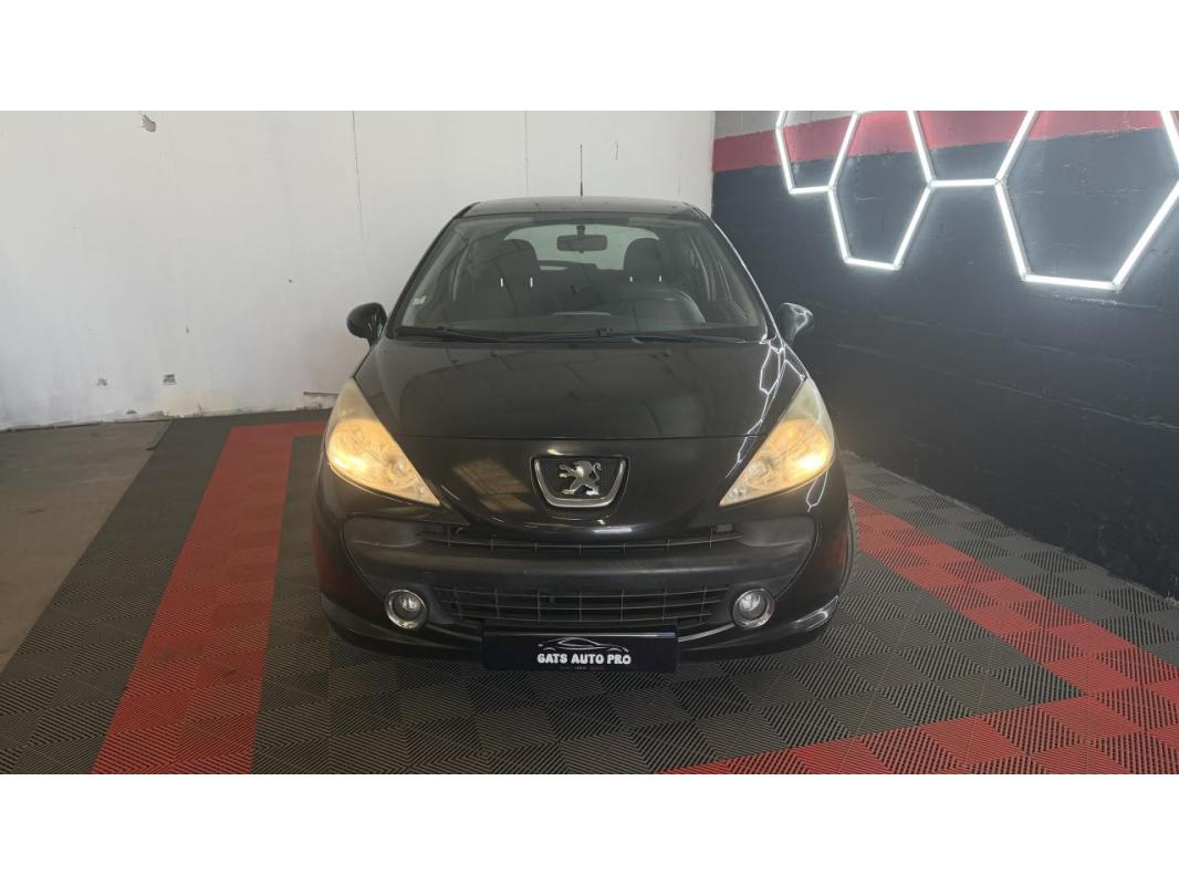Peugeot 207 DANS L ETAT 1.4 VTi Style