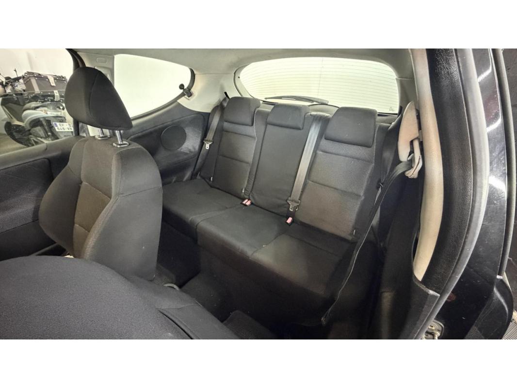 Peugeot 207 DANS L ETAT 1.4 VTi Style