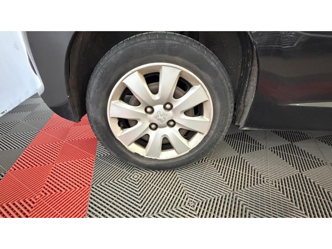 Peugeot 207 DANS L ETAT 1.4 VTi Style