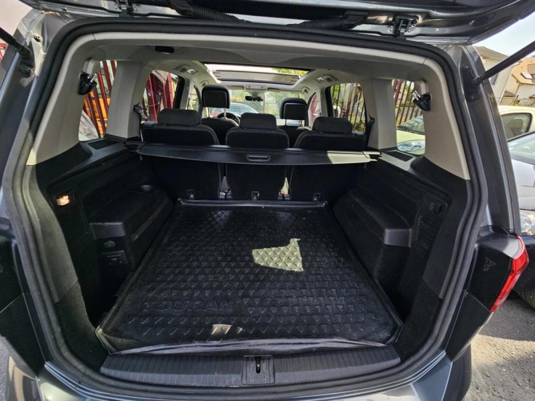 Volkswagen Touran 2.0 TDI 150 BLUEMOTION CARAT DSG BVA