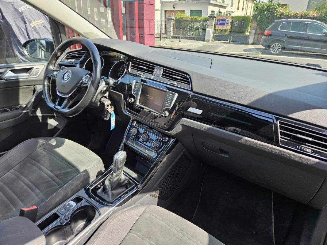 Volkswagen Touran 2.0 TDI 150 BLUEMOTION CARAT DSG BVA