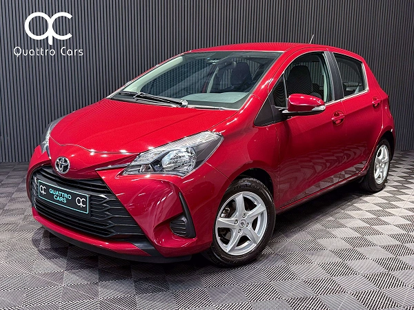 Toyota Yaris 1.0i VVT-i / 1e Main / Ecran / Bluetooth / Clim