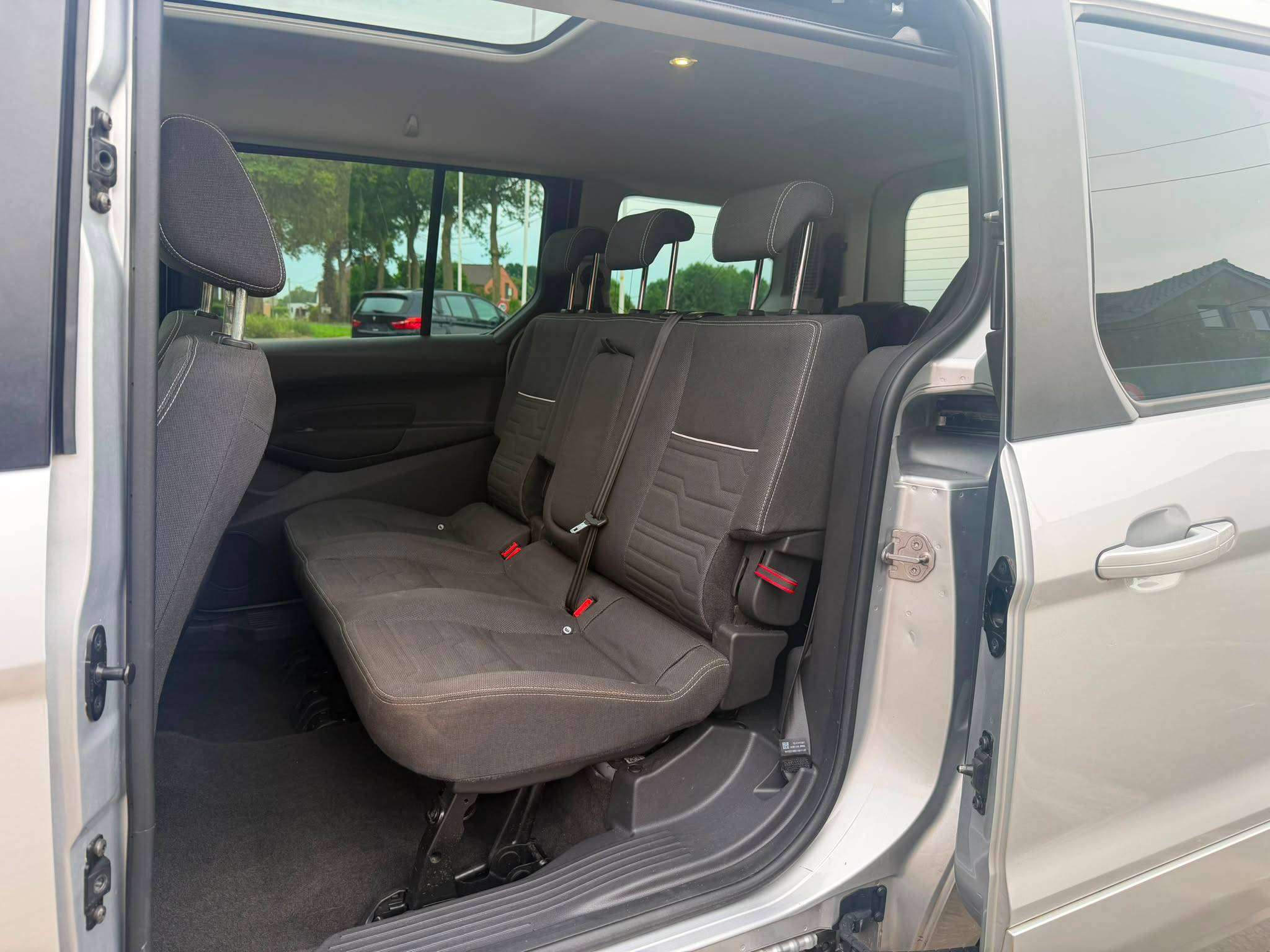 Ford Tourneo Connect 1.5 TDCI 7PLACES PANORAMIQUE  LONG
