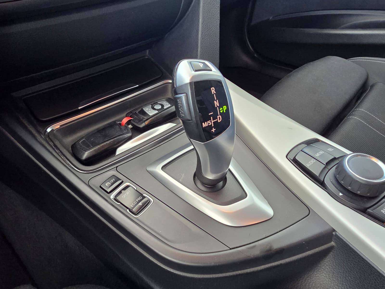 BMW 318 🟢DIESEL 143CV BOITE AUTOMATIQUE - ATT REMORQUE - 1ER PROPRIETAIRE