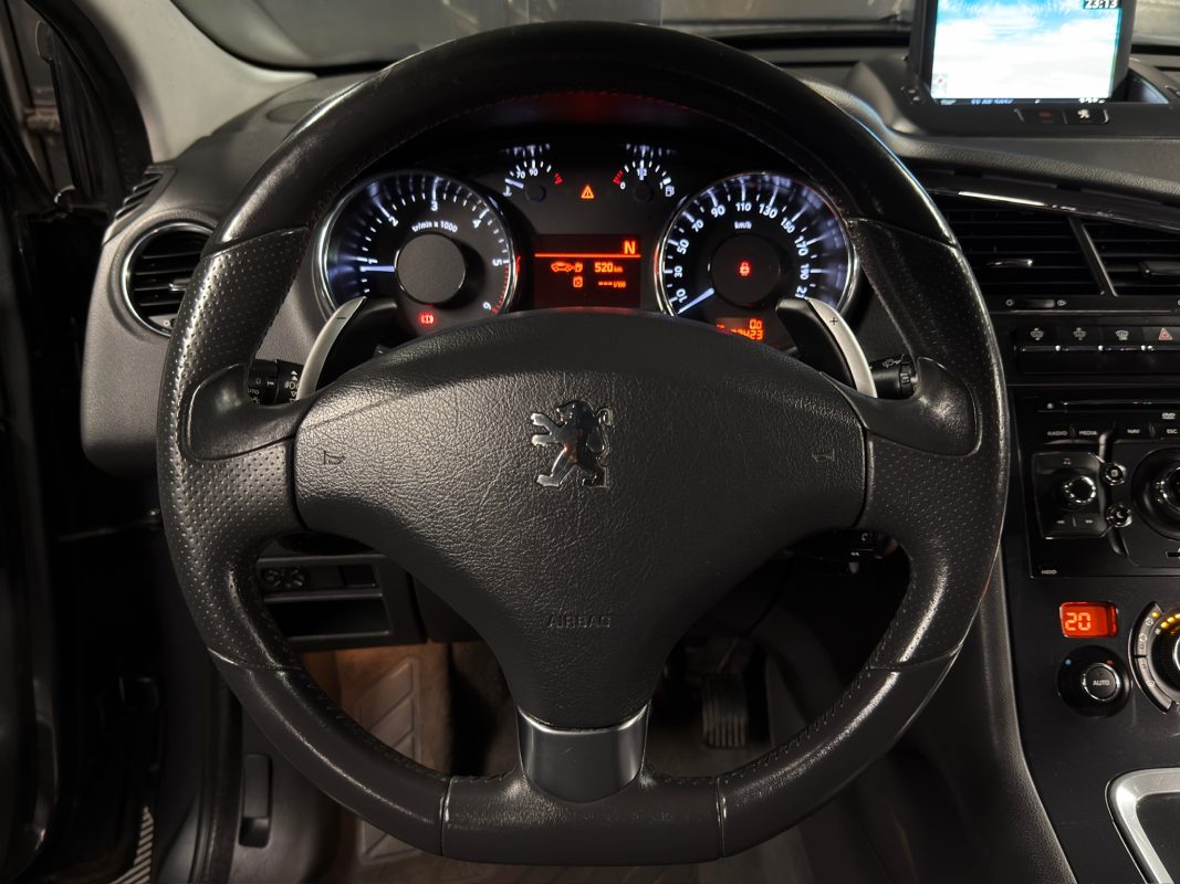 Peugeot 5008 1.6 Hdi 112 - DEFAUT MOTEUR VENTE EN ETAT LIRE L ANNONCE / BOITE AUTOMATIQUE 7 PLACES