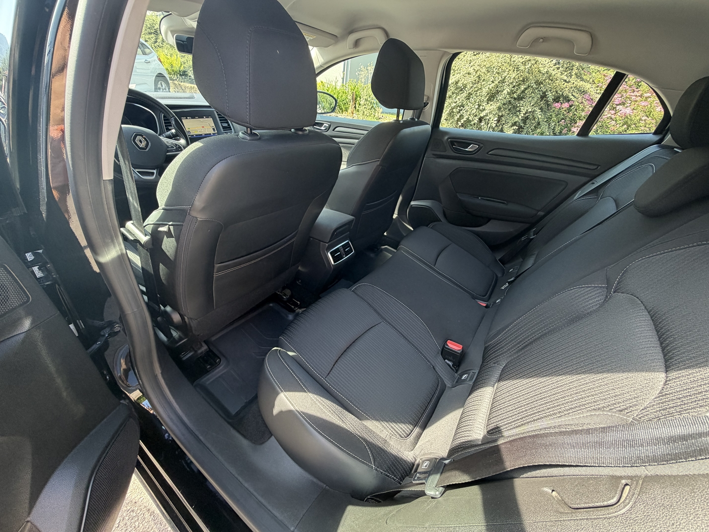 Renault MEGANE IV 1.5 BLUE DCI 95CH BUSINESS