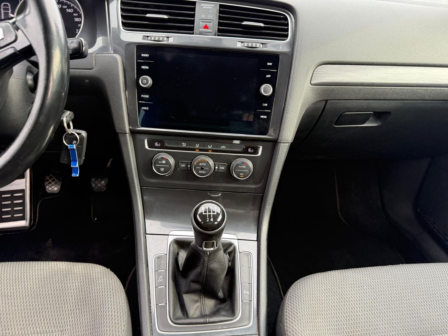 Volkswagen GOLF VII 1.0 TSI 115CH BLUEMOTION CONFORTLINE 5P