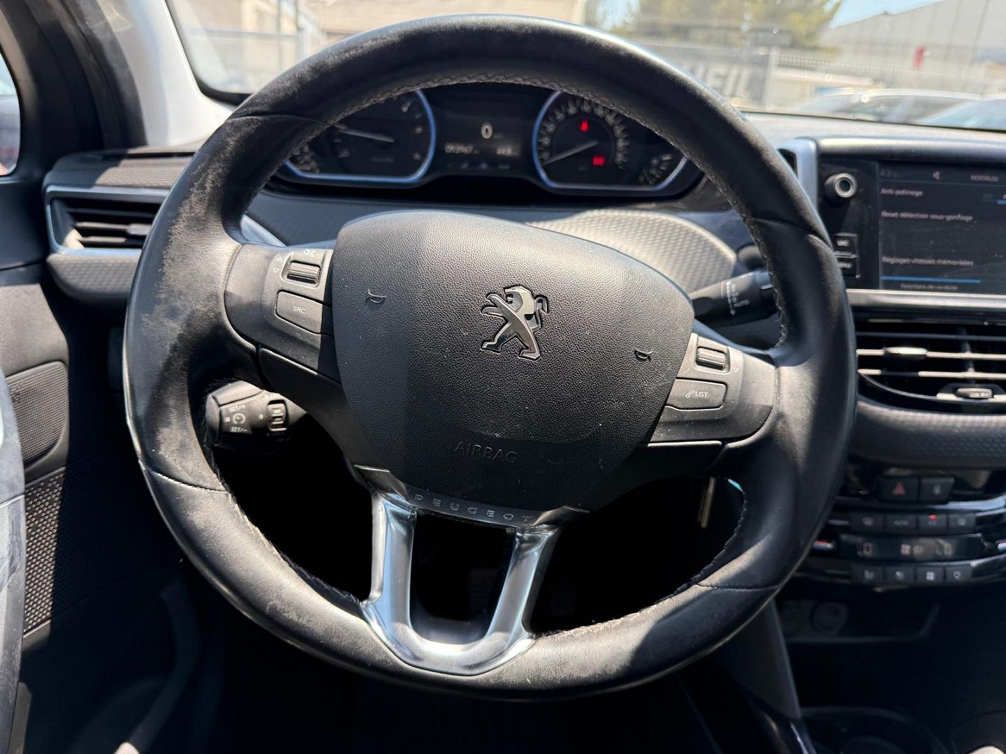 Peugeot 2008 1.5 BLUEHDI 100CH E6.C ALLURE BUSINESS S&S BVM5 86G
