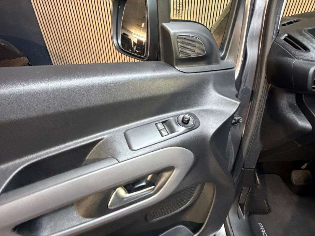 Toyota Proace City Verso Medium 1.2L 130 VVT-i BVA8 Dynamic