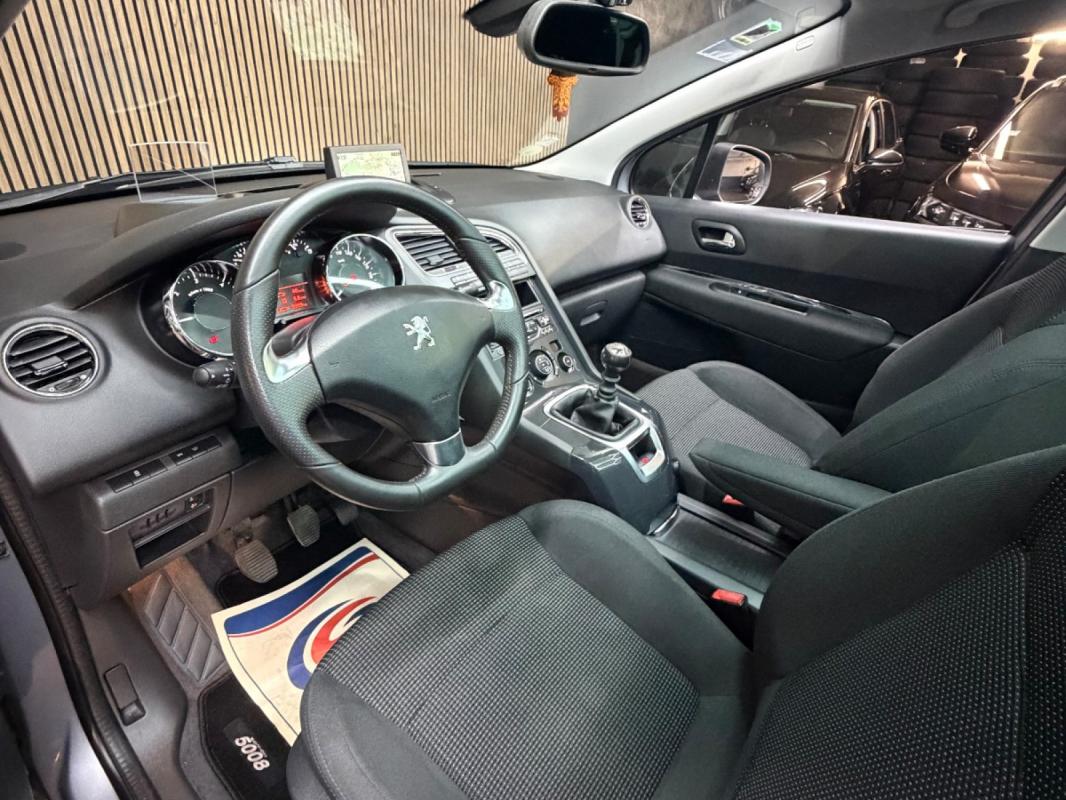 Peugeot 5008 1.6 BlueHDi 120ch SS BVM6 7 Places Allure