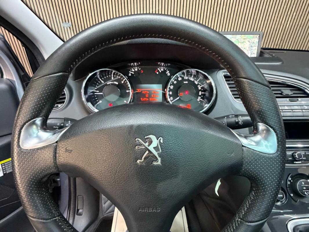 Peugeot 5008 1.6 BlueHDi 120ch SS BVM6 7 Places Allure