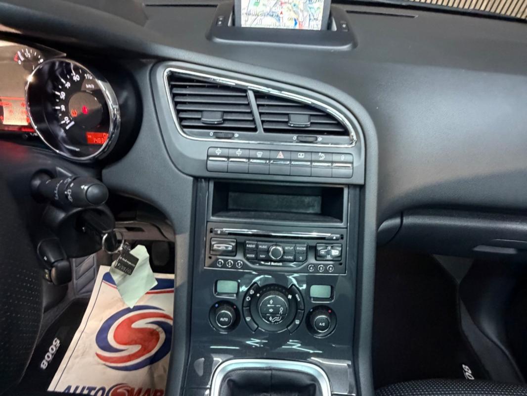 Peugeot 5008 1.6 BlueHDi 120ch SS BVM6 7 Places Allure