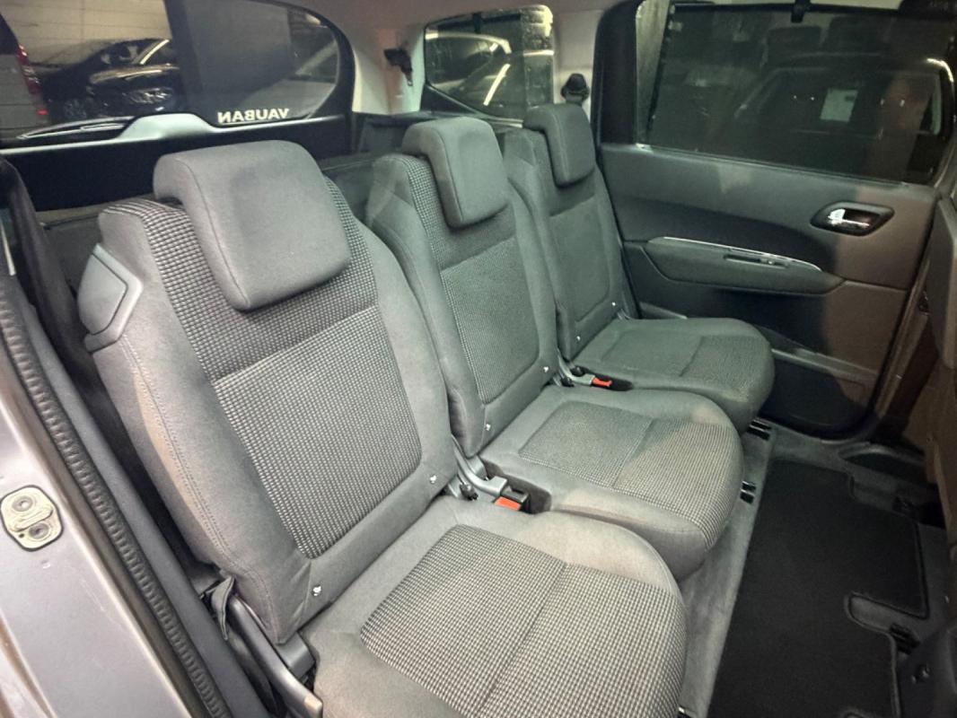 Peugeot 5008 1.6 BlueHDi 120ch SS BVM6 7 Places Allure
