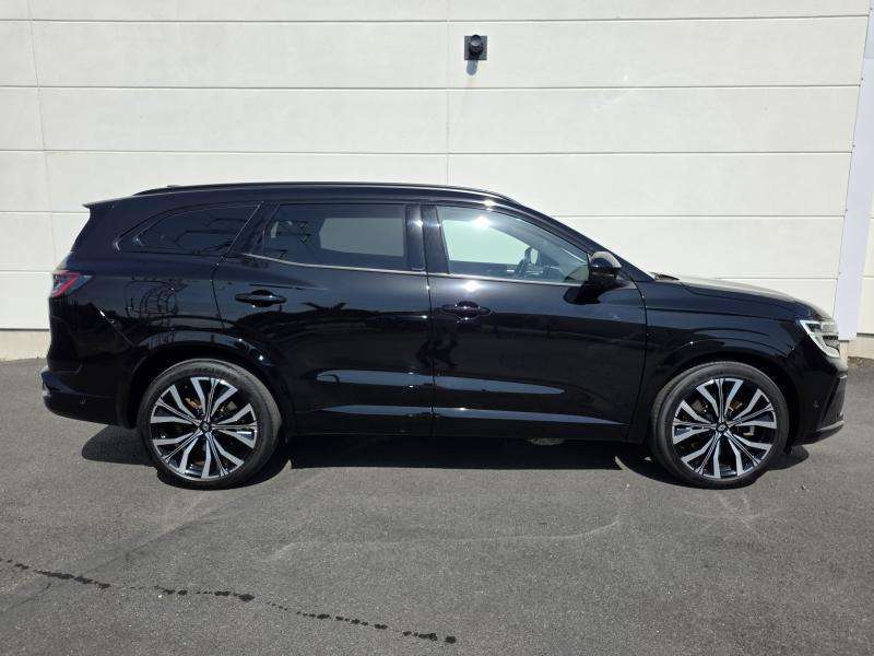 Renault Espace Iconic Full Options E-Tech Hybrid