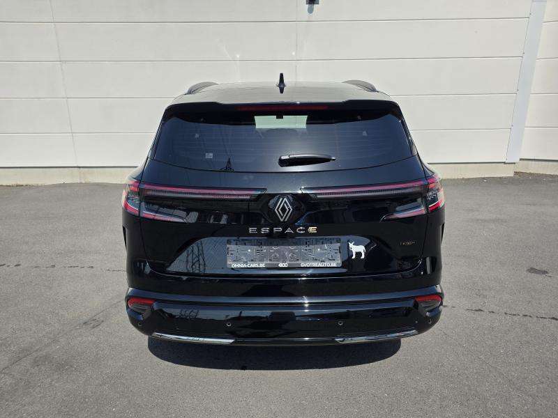 Renault Espace Iconic Full Options E-Tech Hybrid