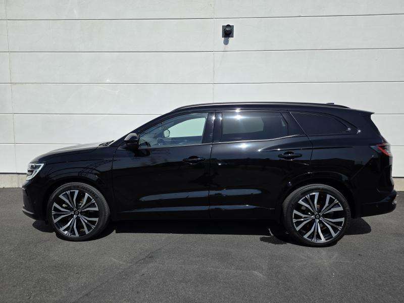 Renault Espace Iconic Full Options E-Tech Hybrid