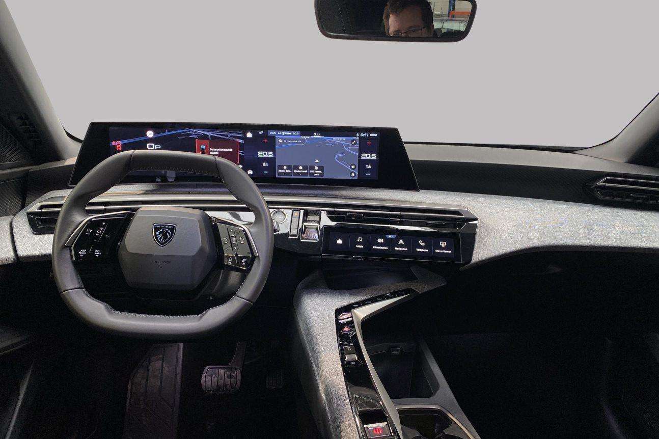 Peugeot 5008 ALLURE*Caméra de recul et GPS