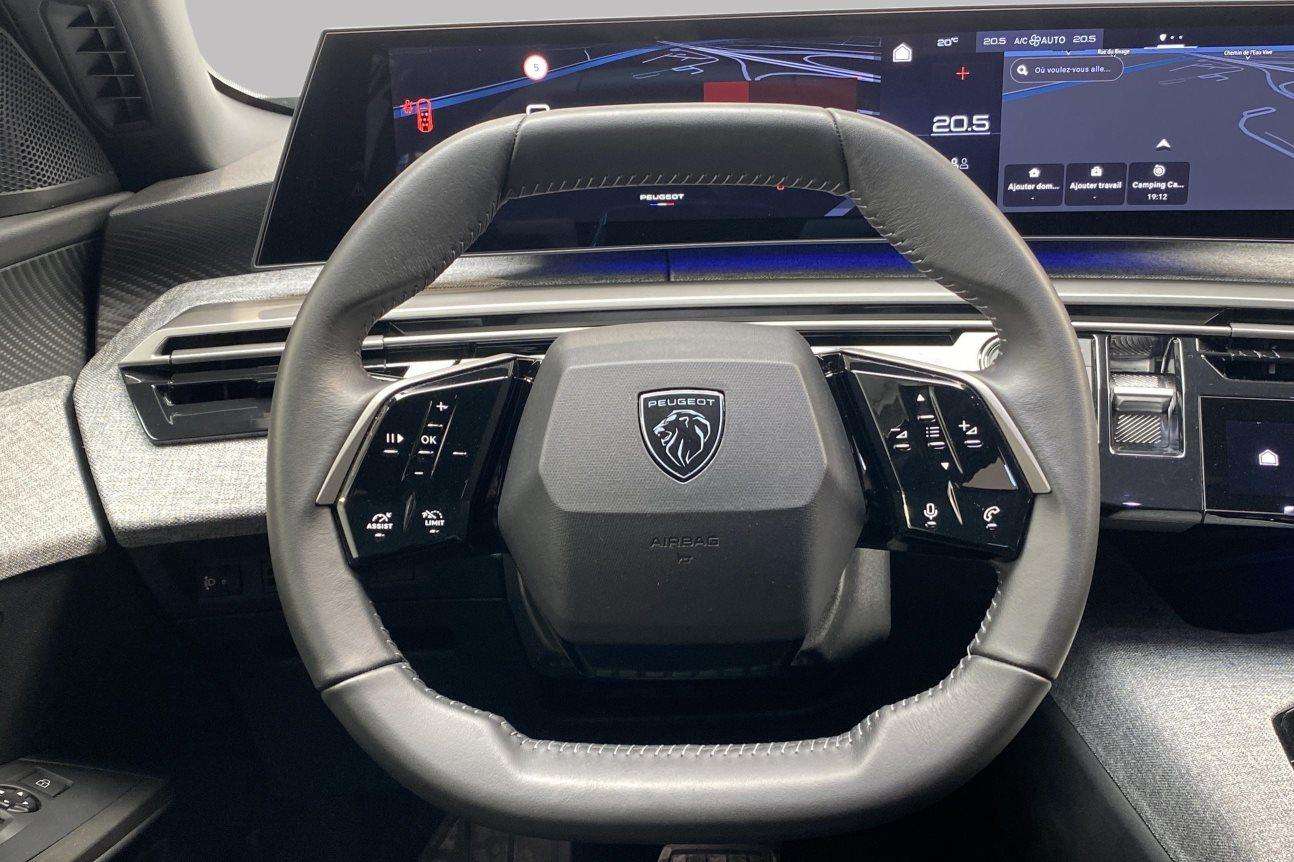 Peugeot 5008 ALLURE*Caméra de recul & GPS