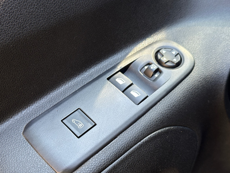 Citroen BERLINGO VAN HDI 130CH EAT8 PACK PREMIUM CONNECT // 2024 // 3 PLACES // CAMERA // GPS