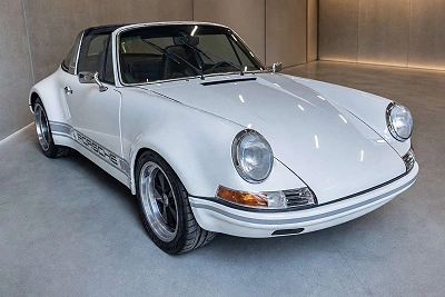 Porsche 911 SC Targa | Singer Widebody