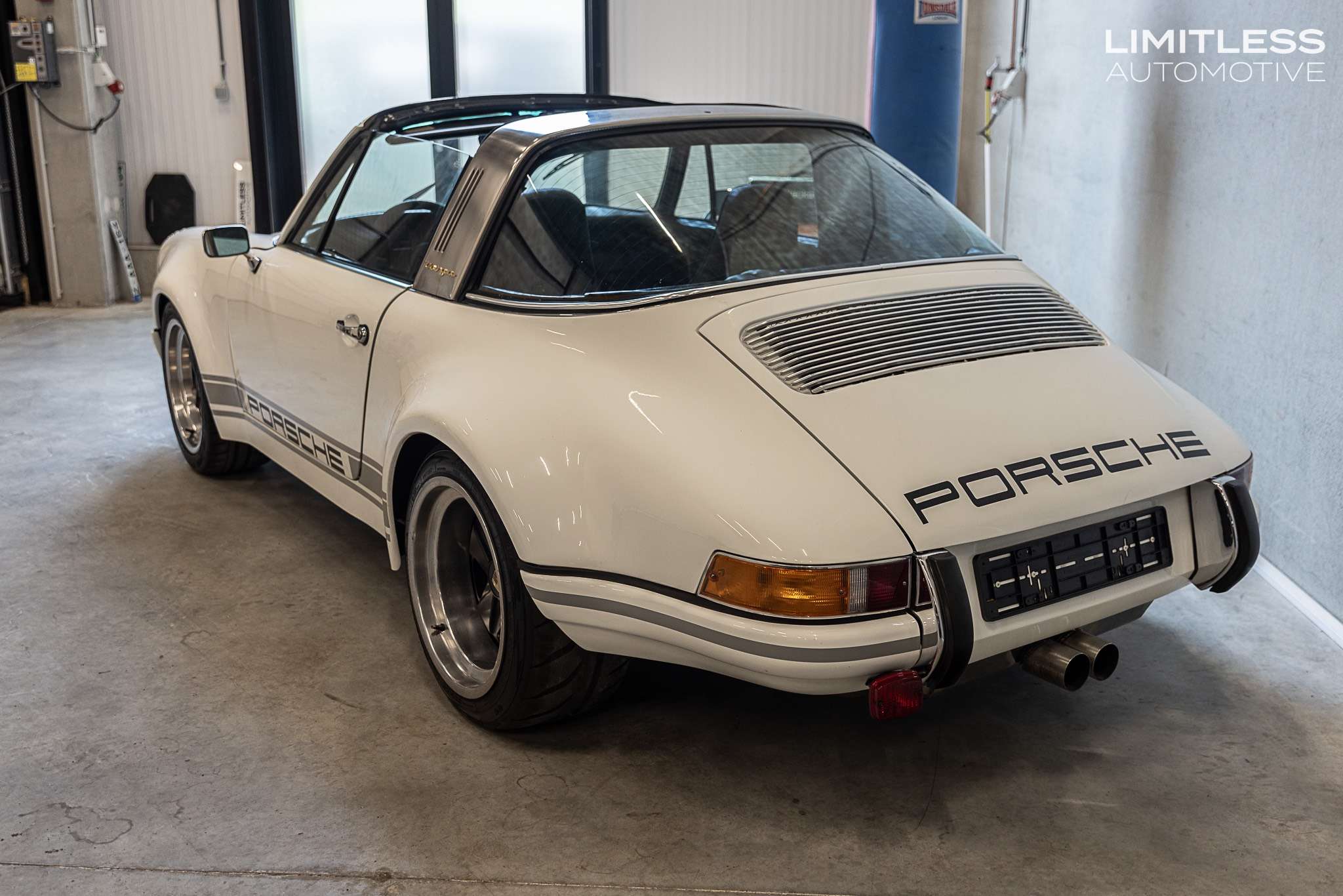 Porsche 911 SC Targa | Singer Widebody / Fully Restored