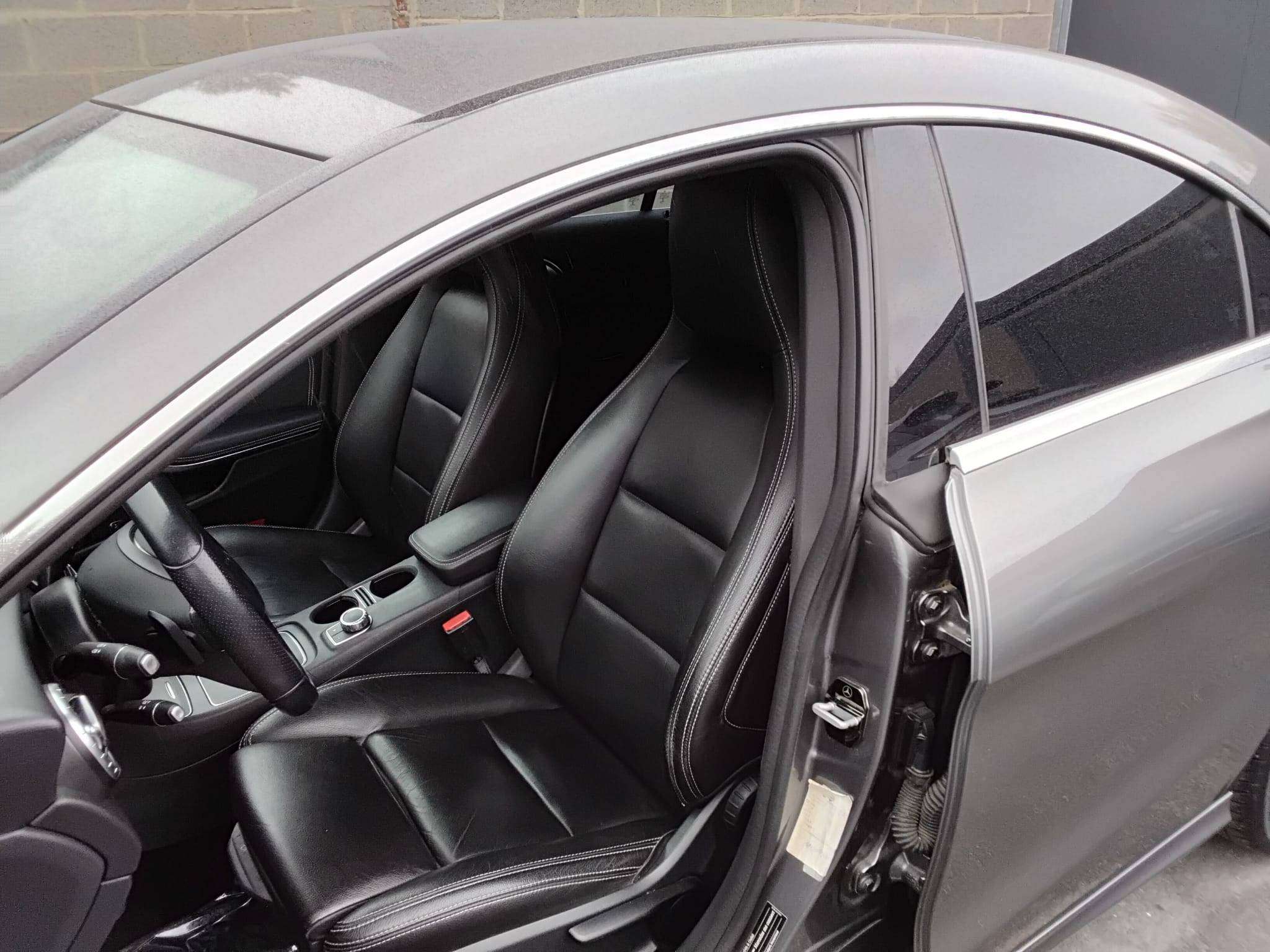 Mercedes-Benz CLA 180 CAM PARKHULP V&A NAVI BLUETOOTH CRUISE