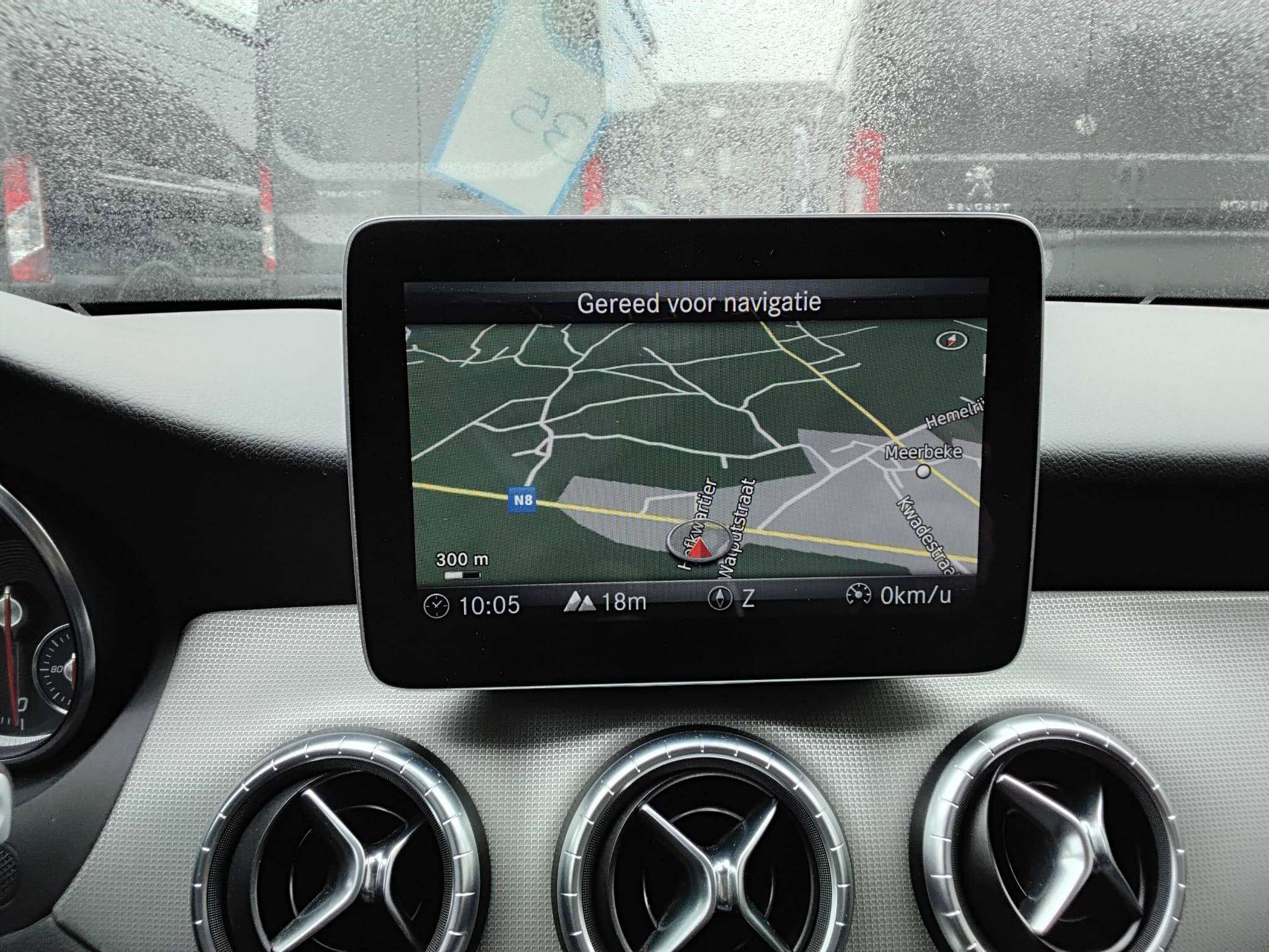 Mercedes-Benz CLA 180 CAM PARKHULP V&A NAVI BLUETOOTH CRUISE