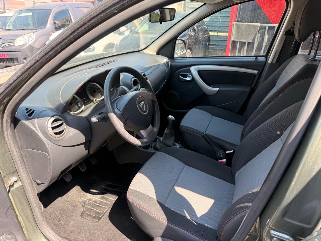 Dacia Duster 1.6 16v 105 4x2 Lauréate Plus GPL