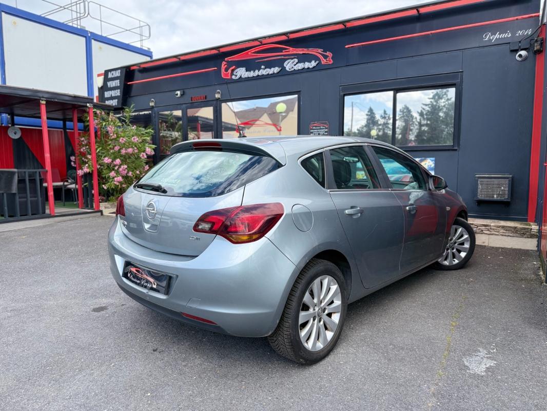 Opel Astra 1.7 CDTI - 125 FAP Cosmo