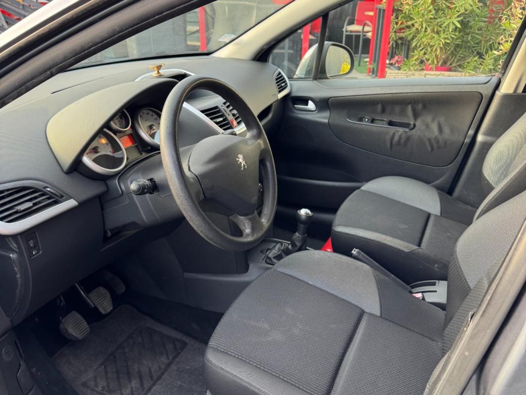 Peugeot 207 1.4e 75ch Trendy